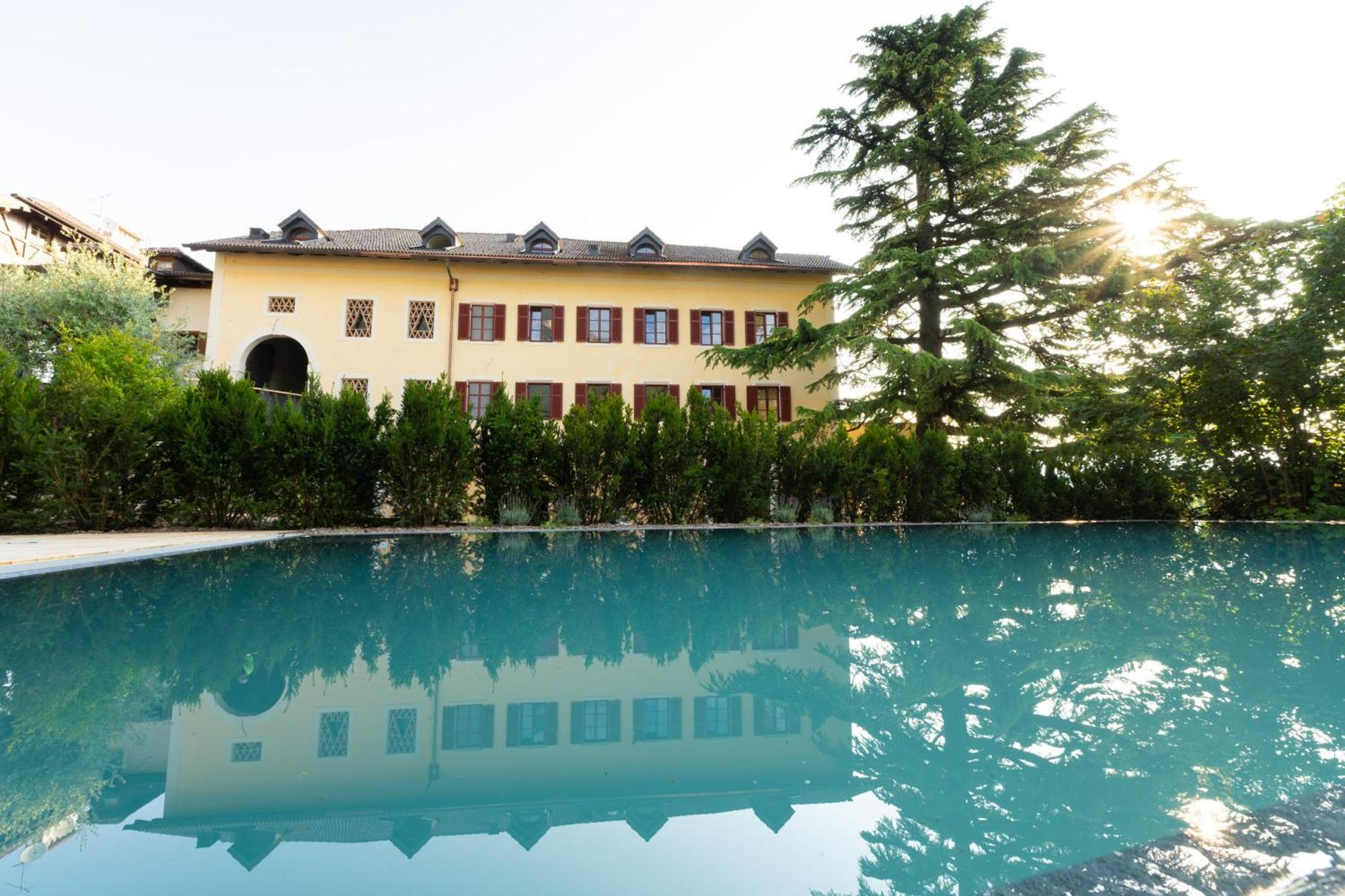 Castel Sallegg Suites Adults Only Caldaro Exterior photo