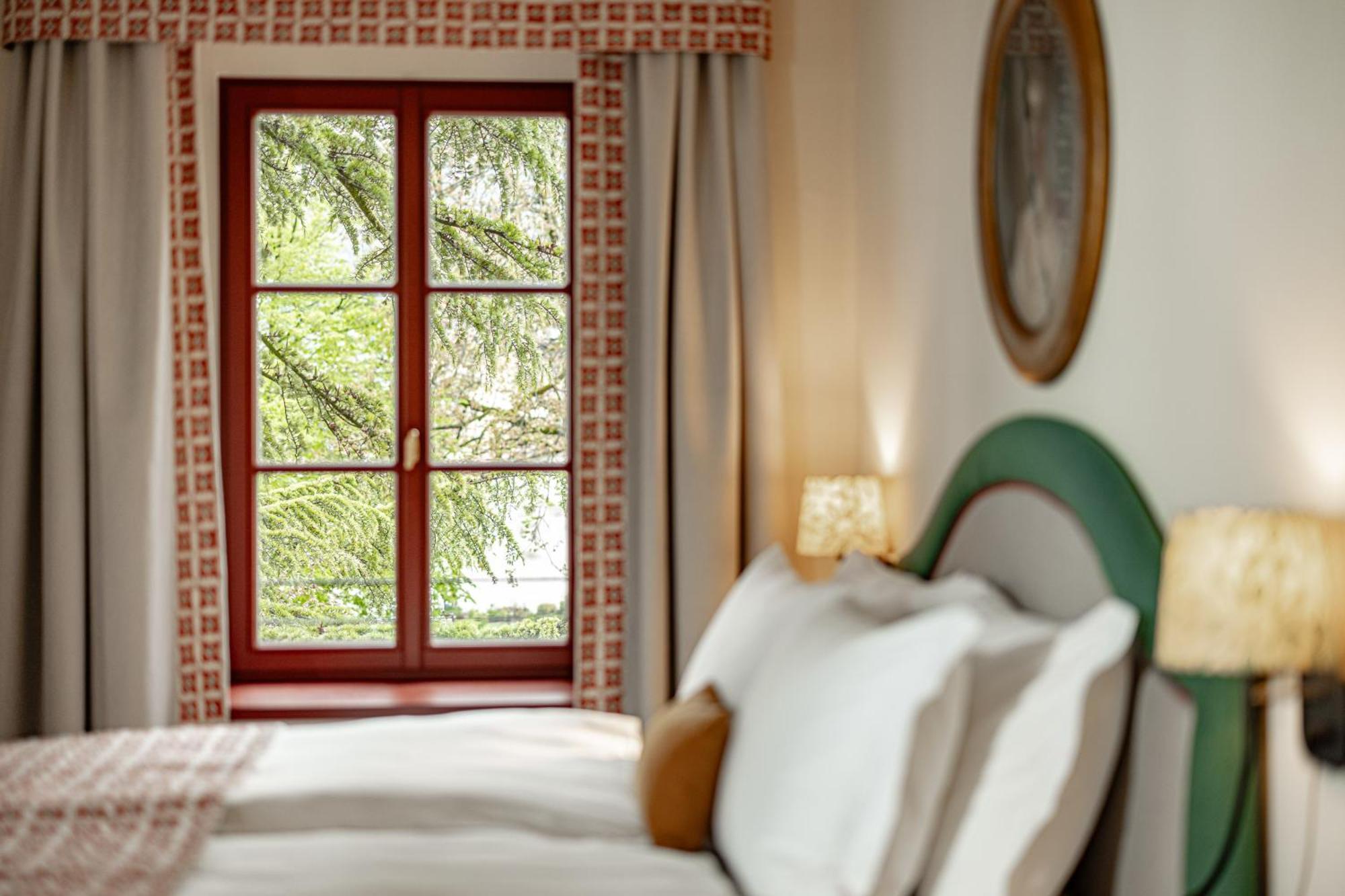 Castel Sallegg Suites Adults Only Caldaro Exterior photo